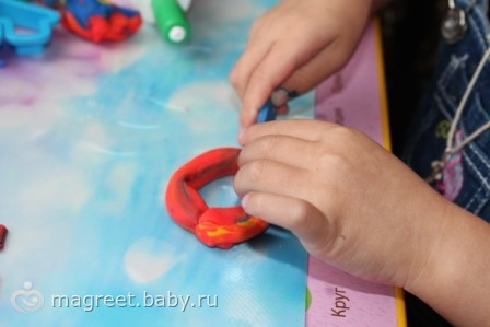 Лепка с дочкой (2г3мес)
