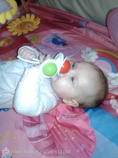 Нам 4 месяца. Урааааа мы перевернулись