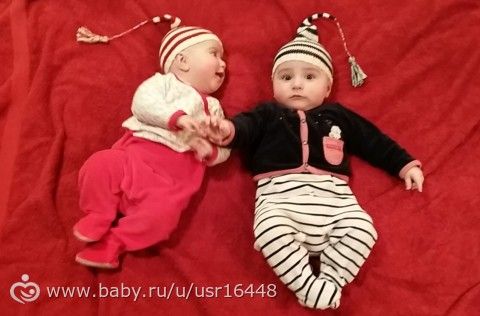 6 месяцев. У педиатра. Со старым Новым годом!