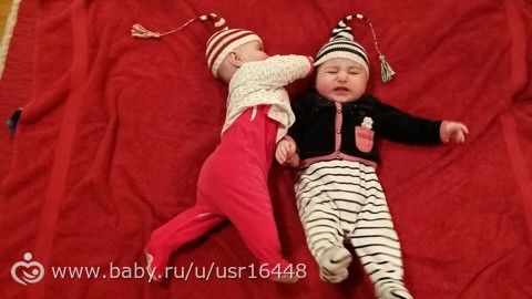 6 месяцев. У педиатра. Со старым Новым годом!