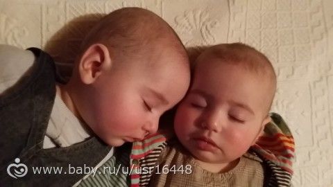 6 месяцев. У педиатра. Со старым Новым годом!