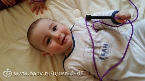 8 месяцев. Первый зуб. Прогулки на террасе. Наши &quot;пелюши&quot; и другие игрушки..