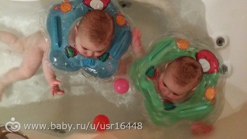 8 месяцев. Первый зуб. Прогулки на террасе. Наши &quot;пелюши&quot; и другие игрушки..