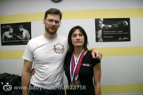 Выполнила норматив мастера спорта по русскому жиму пока на тренировке