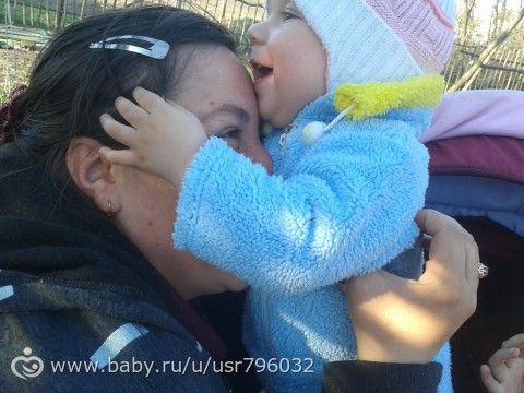 Купила доченьке серьги. (фото)