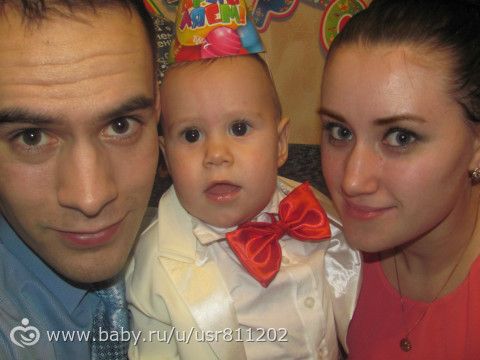 На малыш вырос)Наш годик.