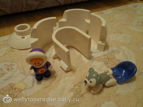 Все что приносит радость ребенку - наши игры и игрушки, отдых :)