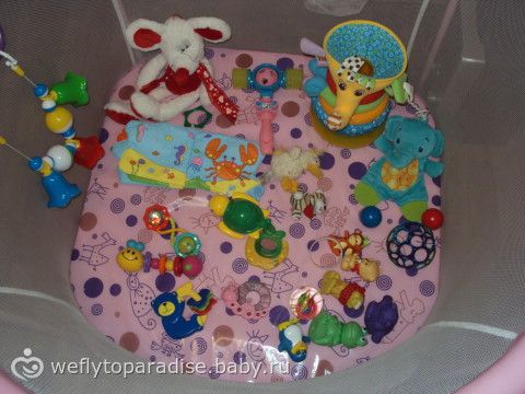 Все что приносит радость ребенку - наши игры и игрушки, отдых :)