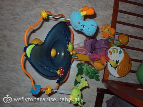 Все что приносит радость ребенку - наши игры и игрушки, отдых :)