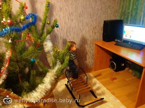Все что приносит радость ребенку - наши игры и игрушки, отдых :)