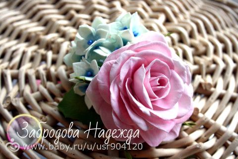 Роза с гортензией - из фоамирана