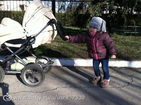 Мелиссе 1 год и 10 мес через 4 дня, фотки