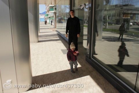 Мелиссе 1 год и 10 мес через 4 дня, фотки