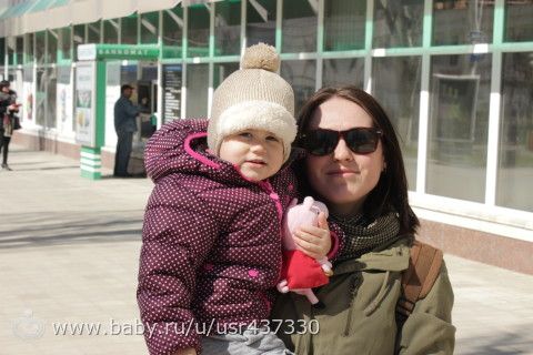 Мелиссе 1 год и 10 мес через 4 дня, фотки