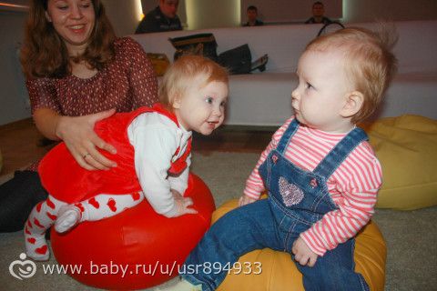 в Скоморохе) Театр на подушках.