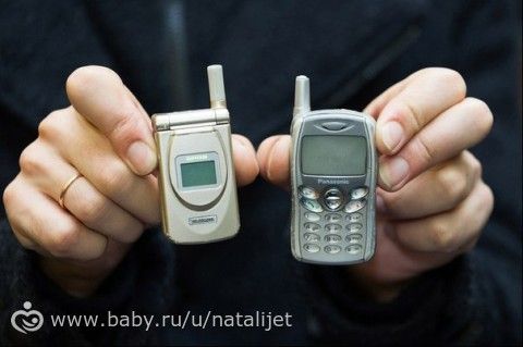 МОЙ ПЕРВЫЙ МОБИЛЬНЫЙ ТЕЛЕФОН-ВЫКЛАДЫВАЕМ ФОТО )))